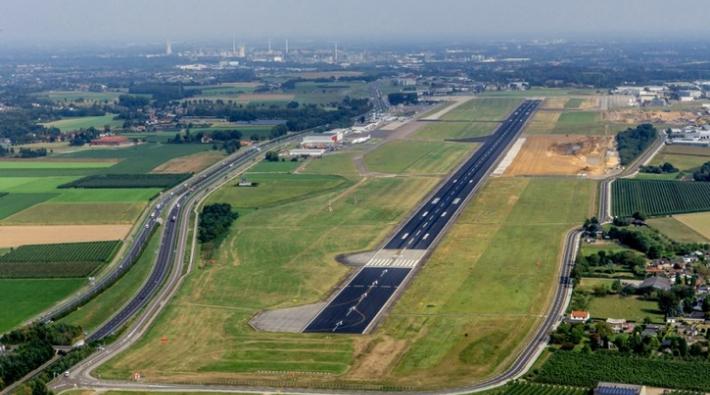 Maastricht Aachen Airport start- en landingsbaan