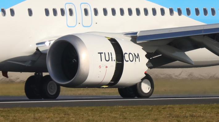 TUI 737 MAX vliegtuigmotor