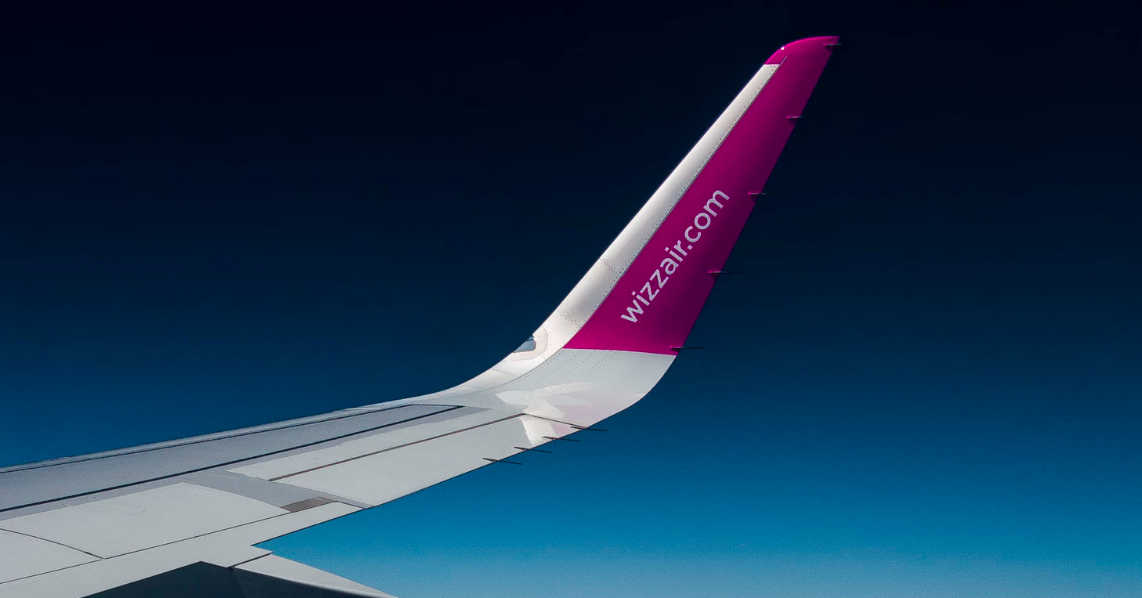 Wizz Air wingtip