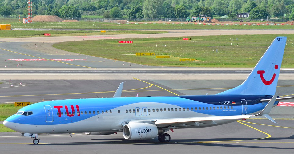 TUI Boeing 737